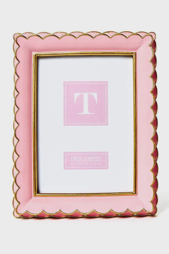 5X7 Pink Scalloped Frame