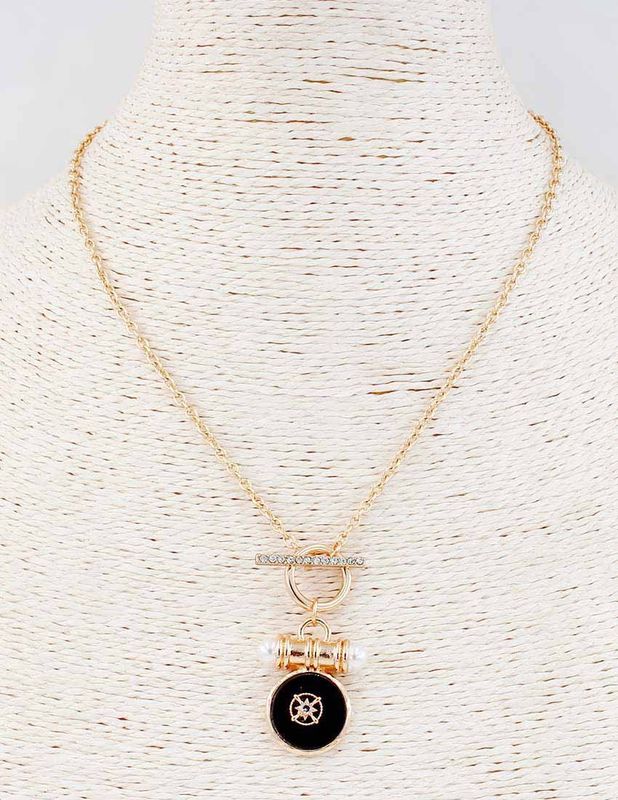 Cove Black Necklace