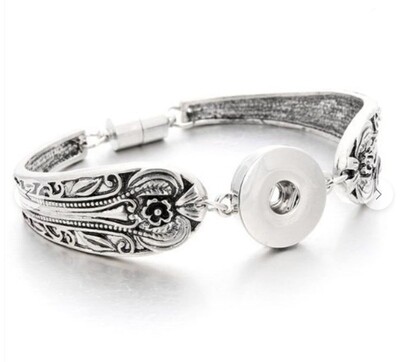 Spoon Style Snap Cuff Bracelet - Traditional