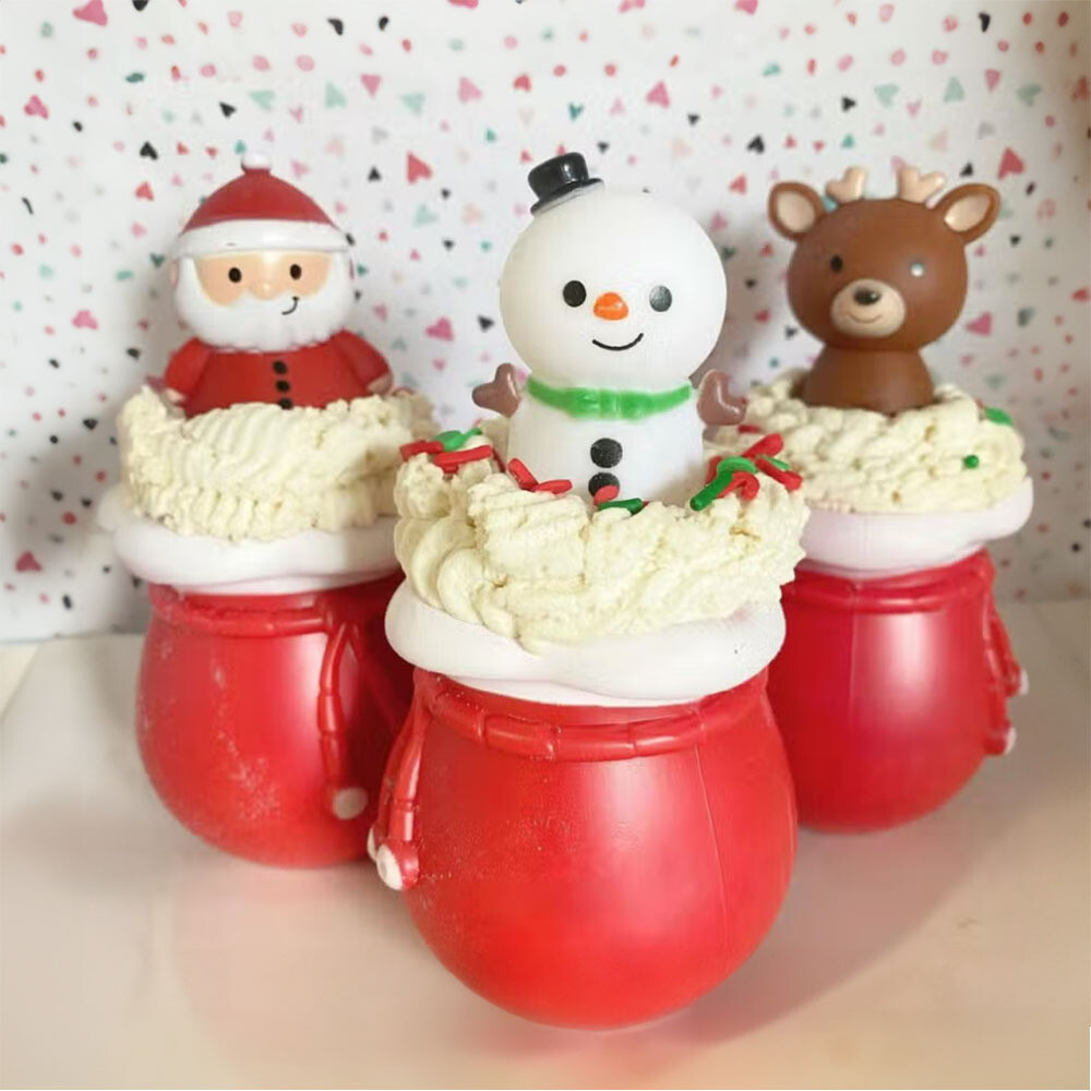 Santa Bag Shaped Christmas Bath Bombs with Vanilla Cinnamon Honey scent