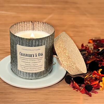 Festive Farmhouse Candle - Chic Zinc Tin Vessel