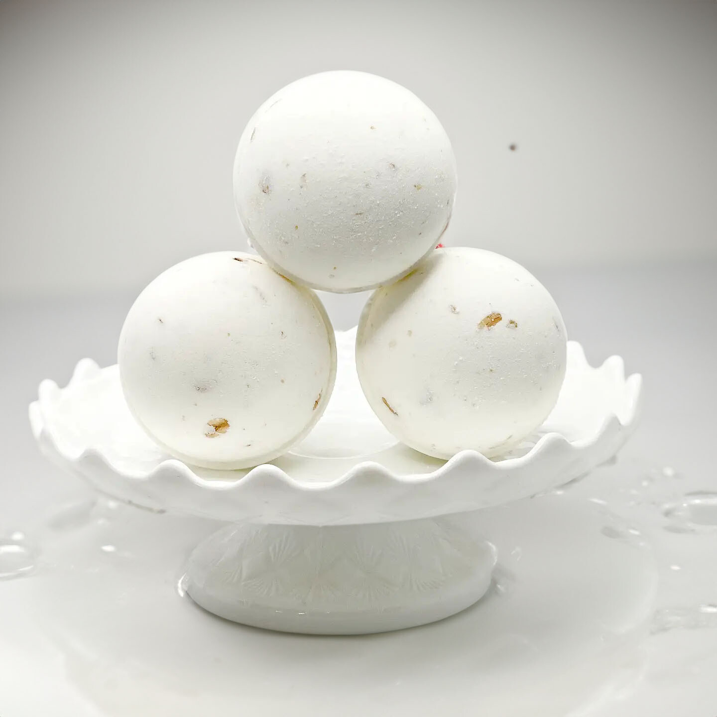 Lavender Vanilla Honey Bath Bomb Fizzer