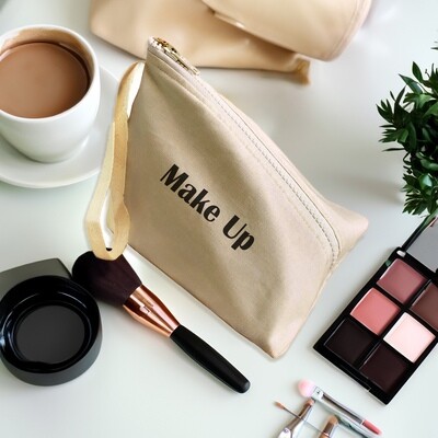 EssentriTote Makeup Pouch