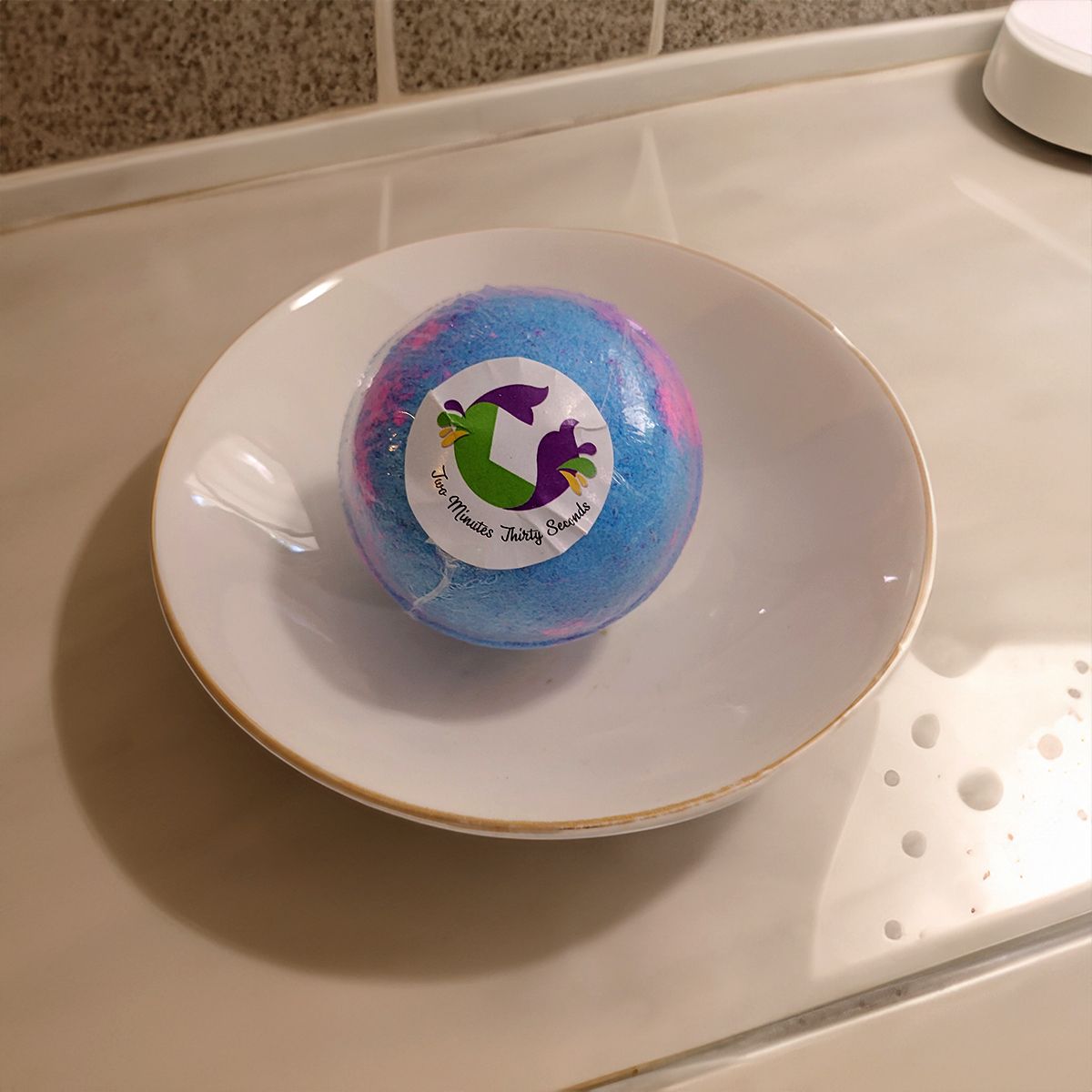 "Two Minutes & 30 Seconds" High-Energy Bath Bomb for All-Star Cheerleaders