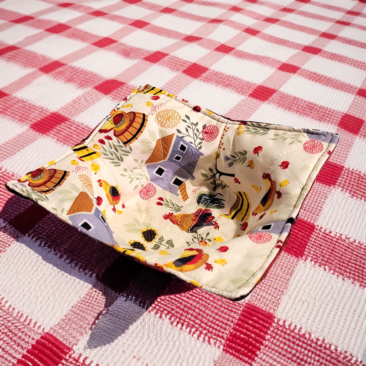 Charming Farmyard Cotton Bowl Cozy
