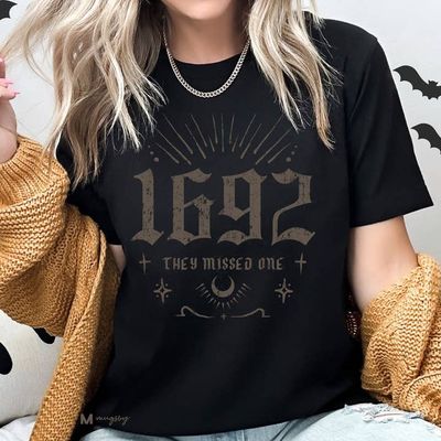 Vintage 1692 Salem Witch Trials T-Shirt