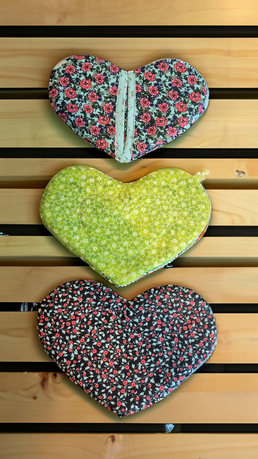 Hold On to My Heart - Insulated Handmade Potholders Hold On to My Heart - Insulated Handmade Potholders