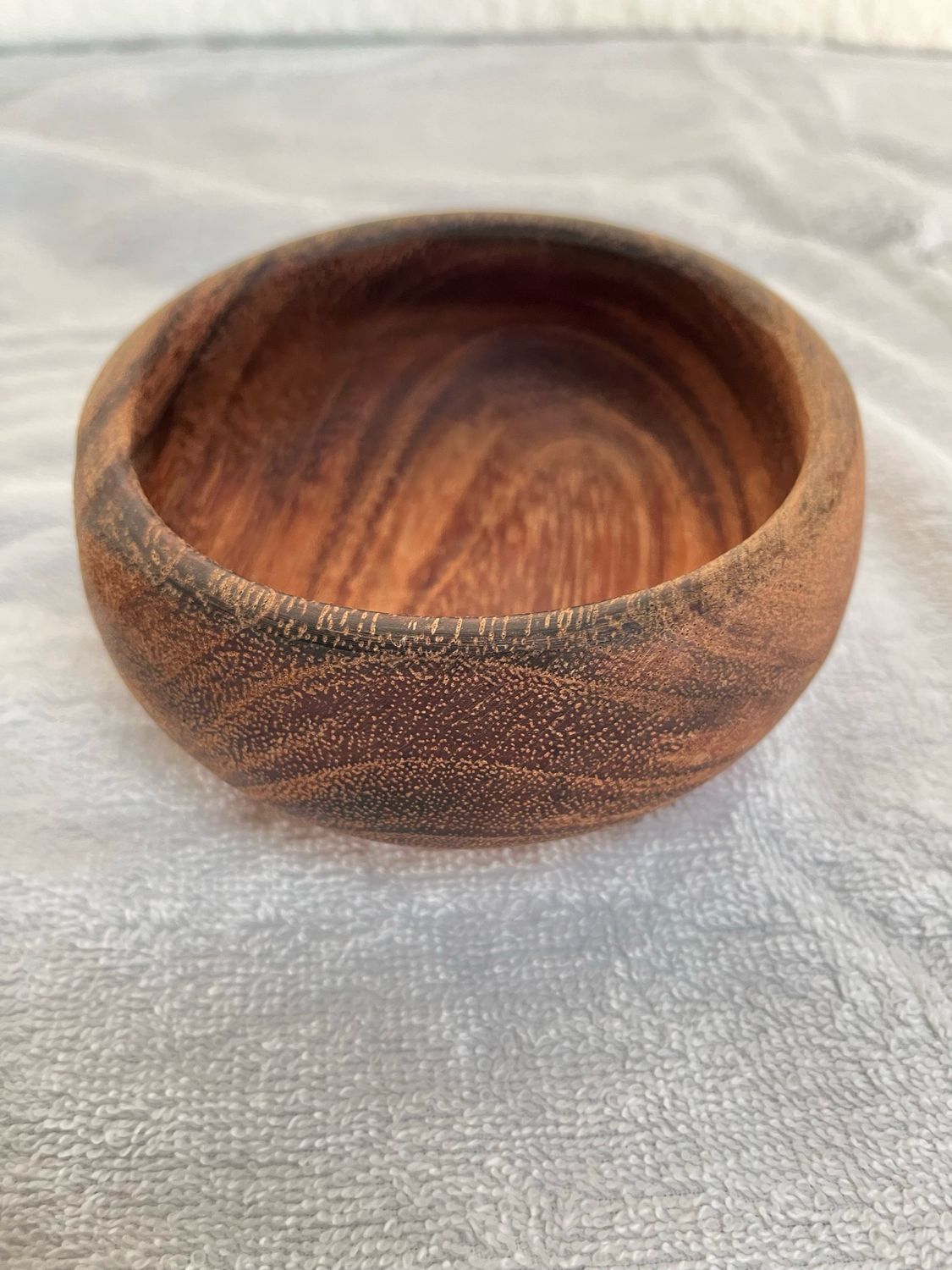 Schale aus einem Stück 13 cm