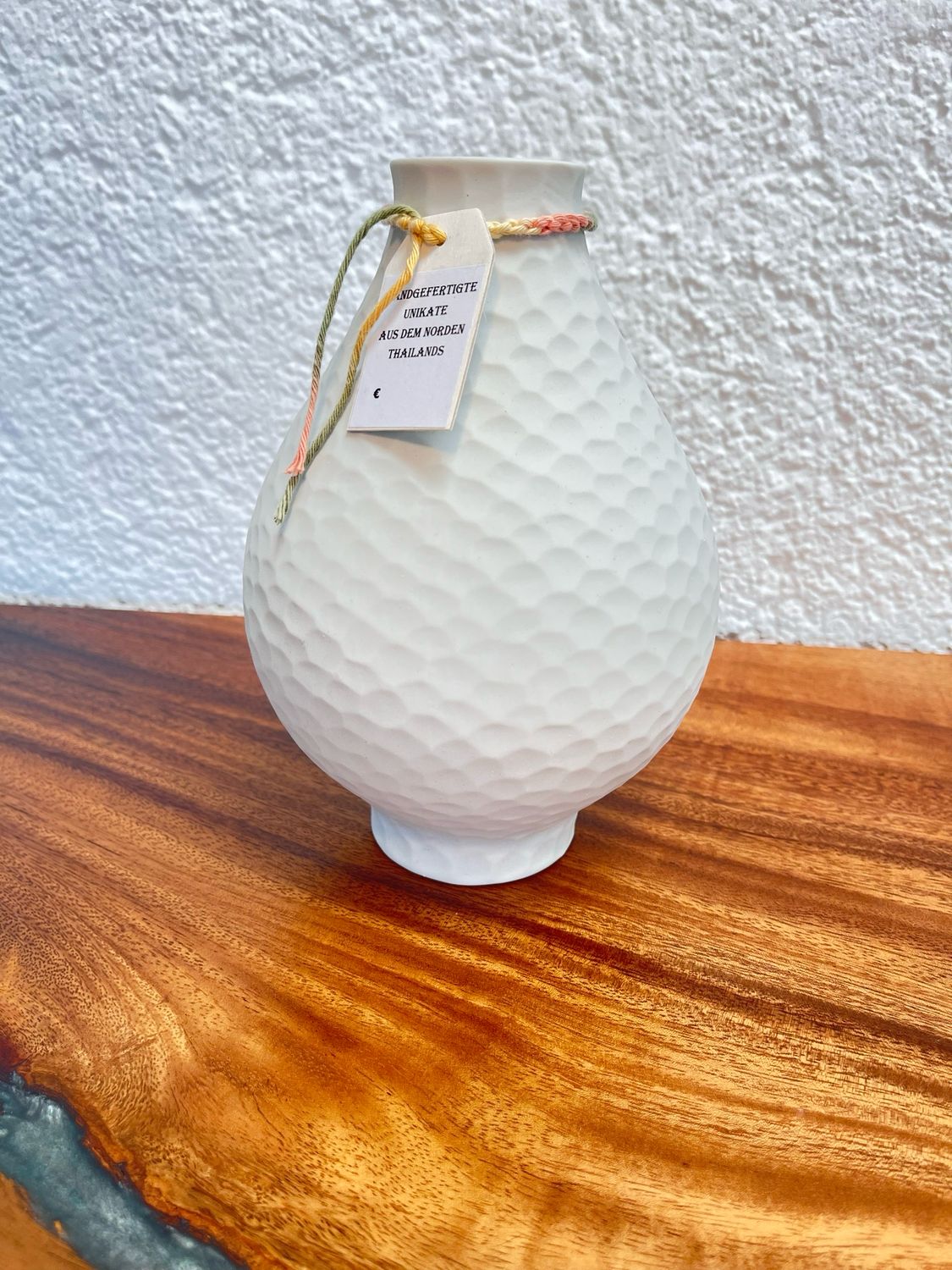 Vase White Beehive
