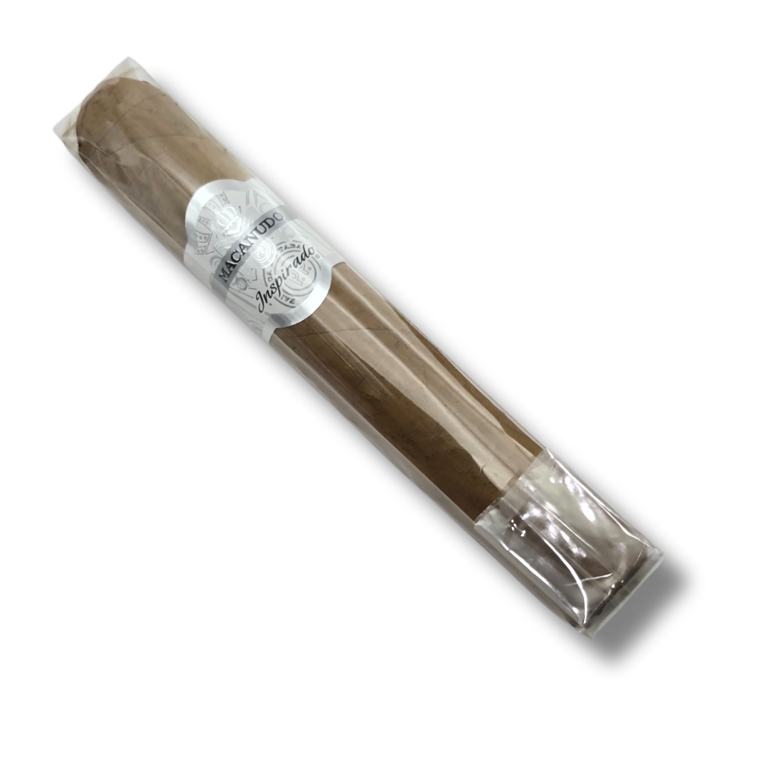 Macanudo Inspirado White Gigante 6 x 60 | Single