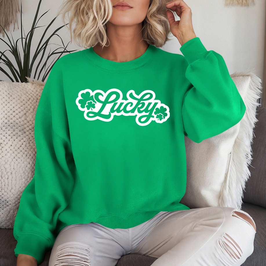 St. Patrick&#39;s Day IRISH Retro Outline Unisex Gildan Crew Sweatshirt