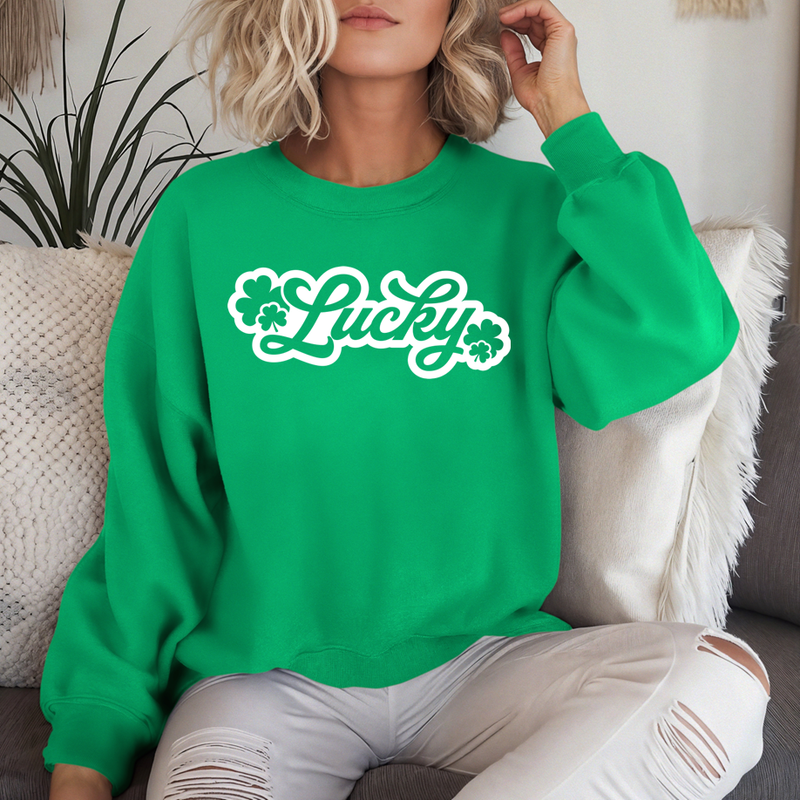 St. Patrick&#39;s Day IRISH Retro Outline Unisex Gildan Crew Sweatshirt