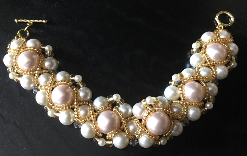 Classic Glass Pearl Bead Bracelet 