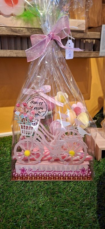 decoratieve fiets met snoep