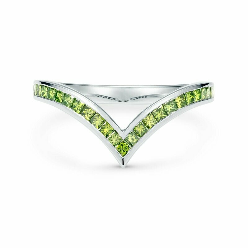V-Shaped Forest Green 0.40ct Princess Cut Diamond Ring Platinum
