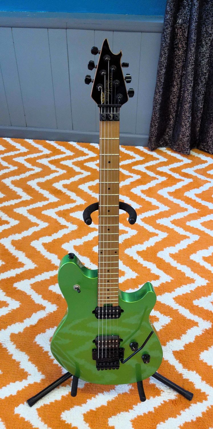 EVH Wolfgang Standard Absinthe Frost
