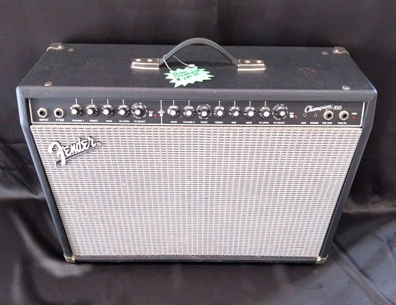 Fender Champion 100 watt 2x12-Used