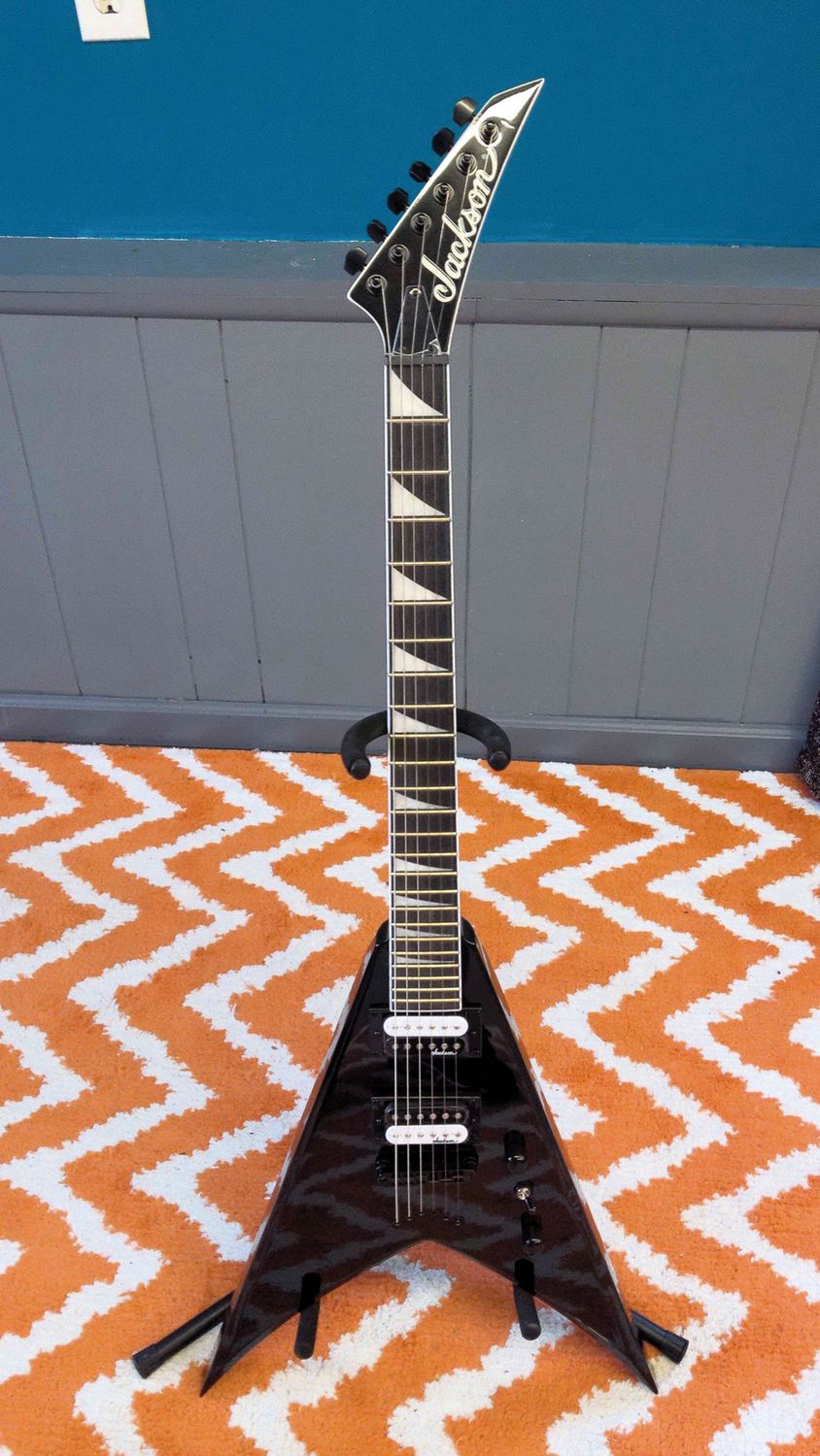 Jackson JS32T King V