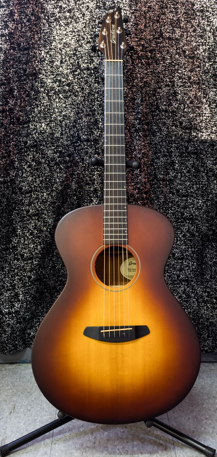 Breedlove USA Concert Moon Light E
