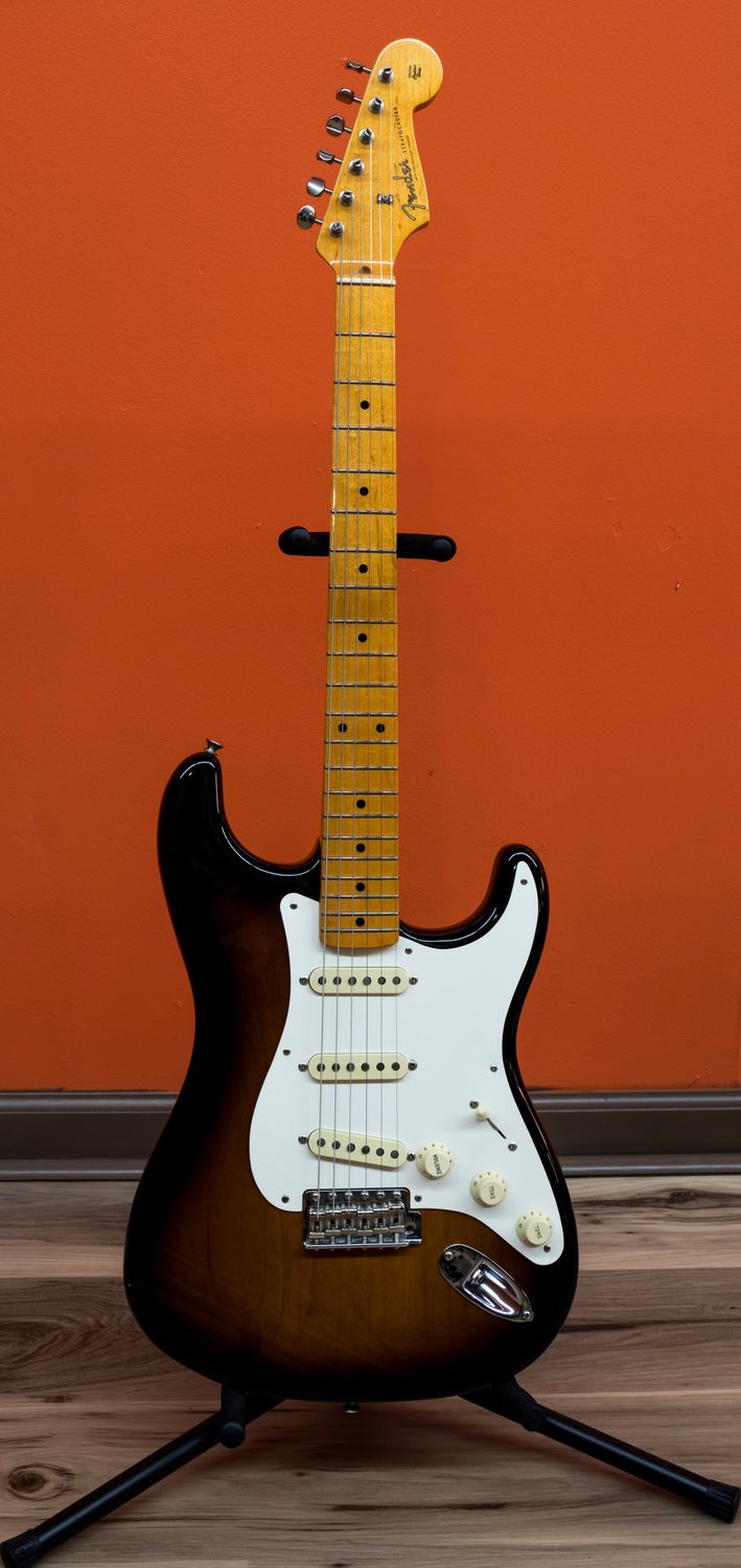 Fender American Vintage Reissue II 1957 Stratocaster 2 Tone Sunburst
