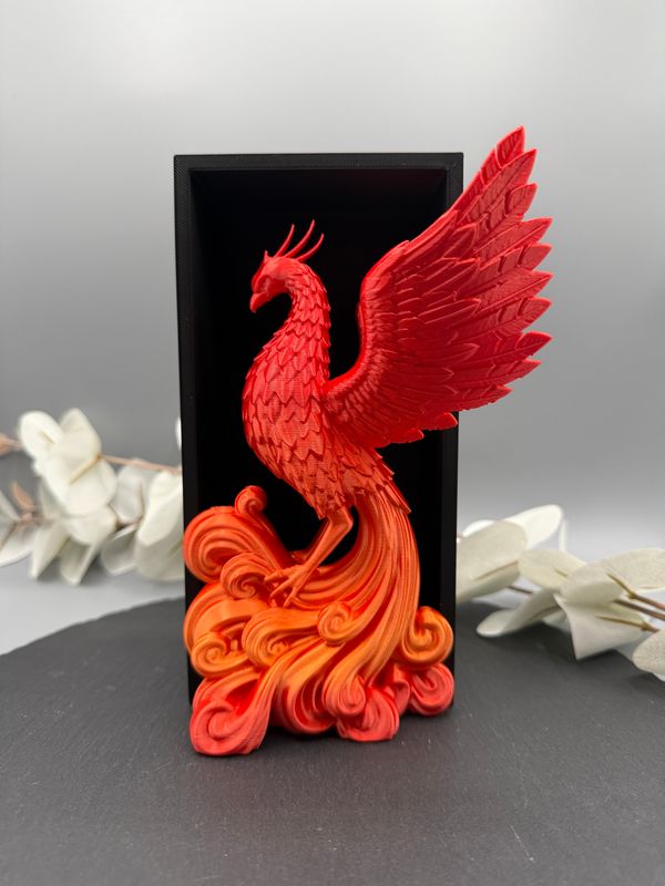 Phönix-Buchstütze - Feuer und Eleganz in perfekter Harmonie