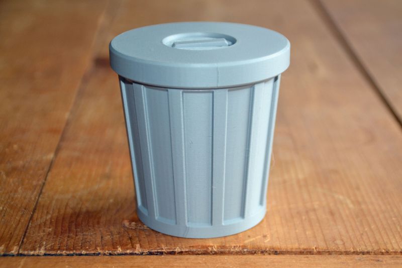 Trashcan Animal Ollie de Opossum