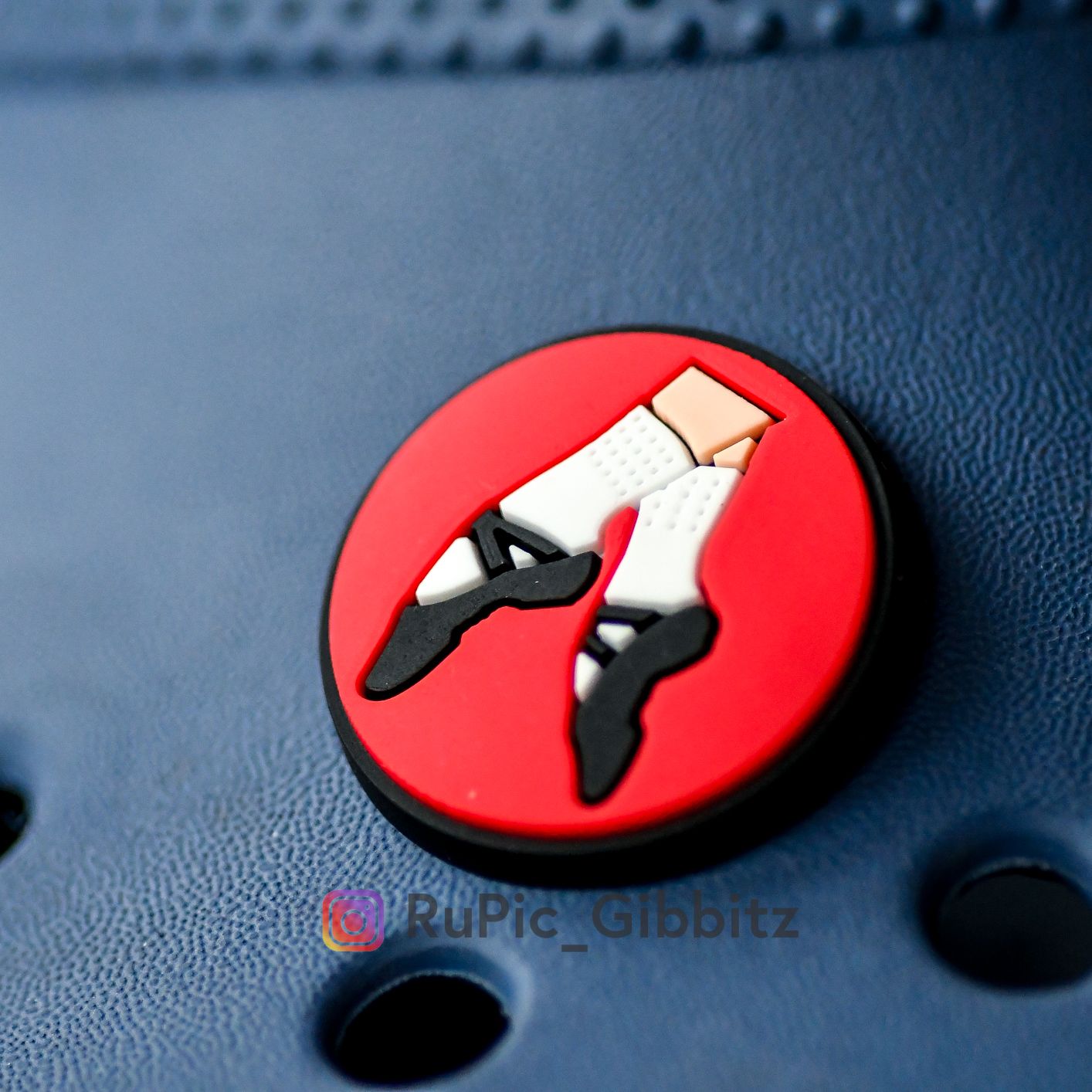 Red circular festival pumps