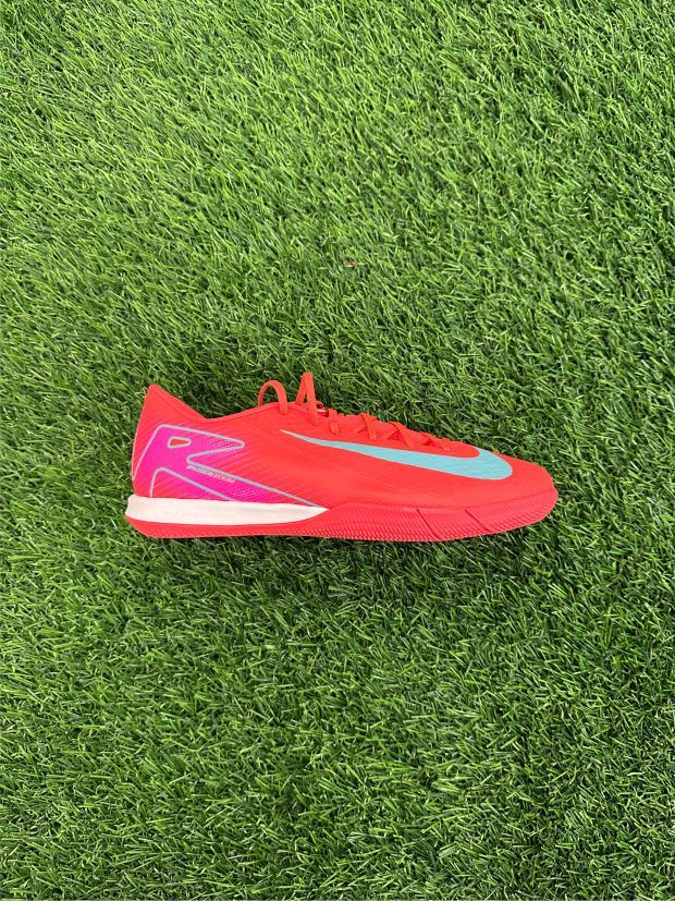 Nike Vapor IC