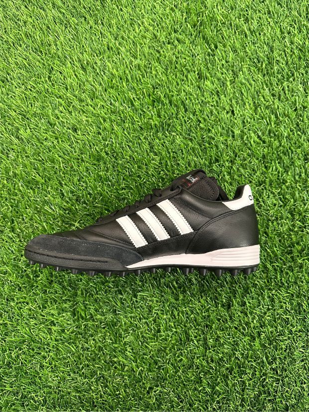 Adidas Mundial Team