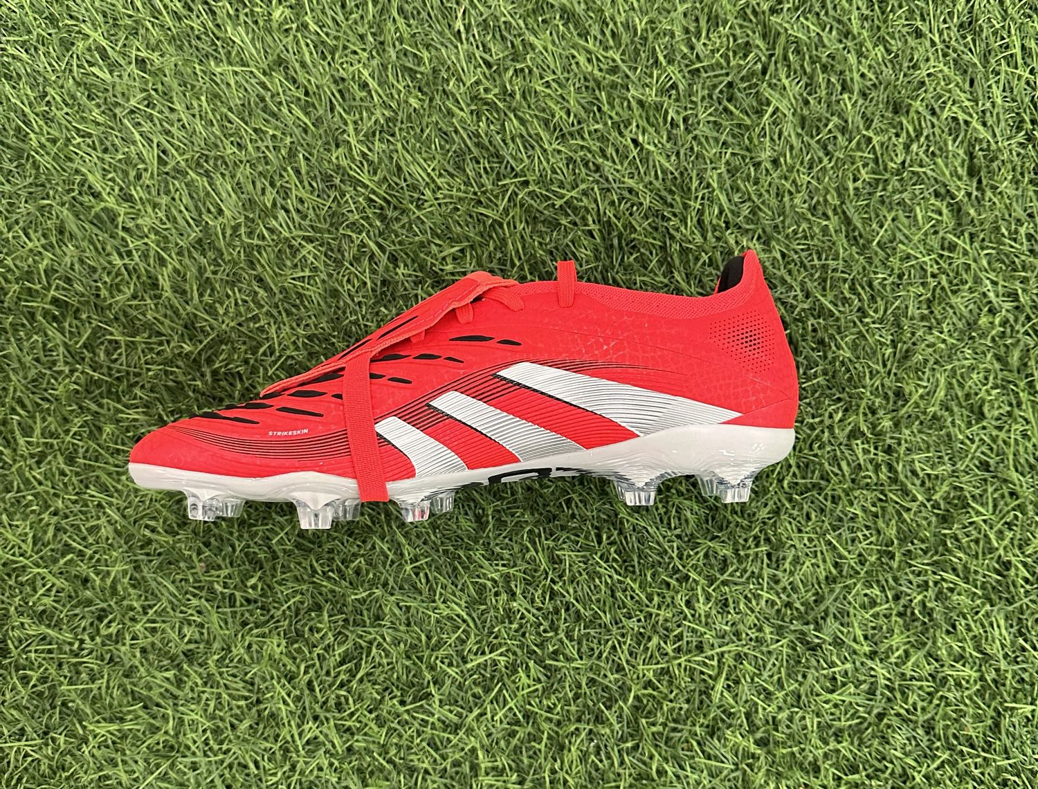 Predator Pro FG