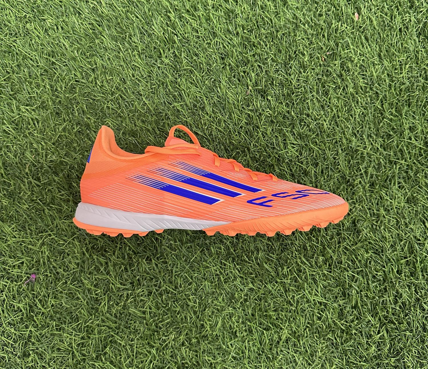 Adidas  F50 TF