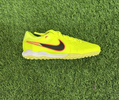 Nike Tiempo Legend TF Nike Tiempo Legend TF