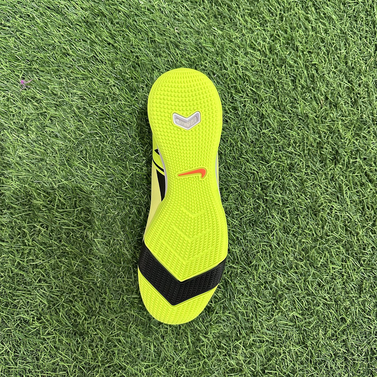 Nike Vapor IC