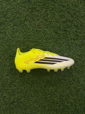 Adidas F50 MG