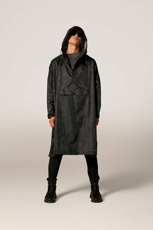 Rainkiss Poncho Back to Black Art Camo
