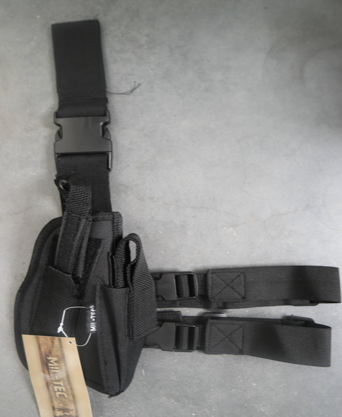 BEENHOLSTER RECHTS, KLEUR: ZWART