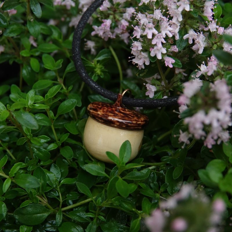 Acorn pendant necklace