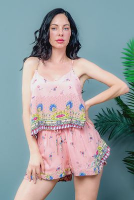 Elastic Waist Lining Short Spaguetti Strap Top Set