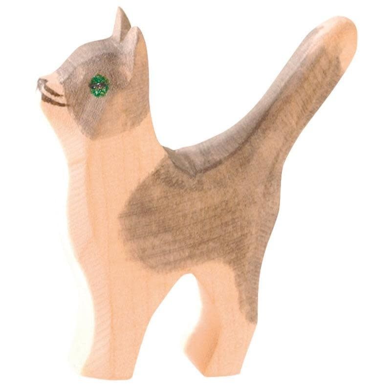 Cat small head up