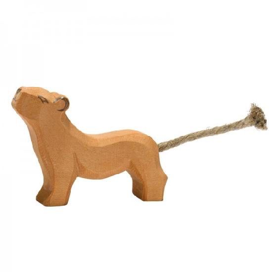 Lion small head high