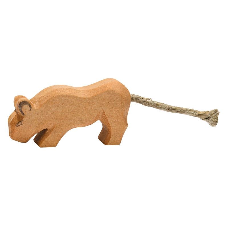 Lion small head low