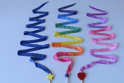 Sarah's Silks Streamer