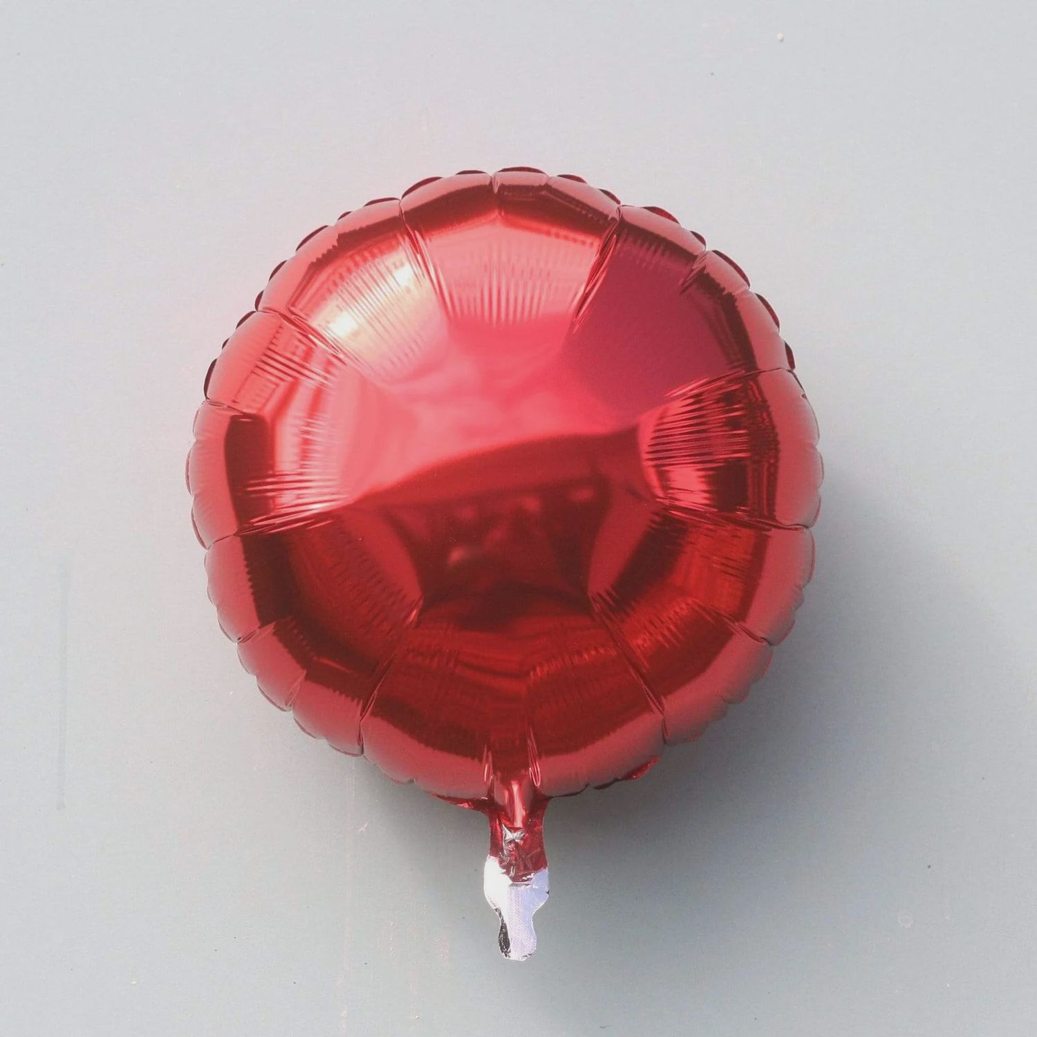 16&quot; Round foil, Color: Red