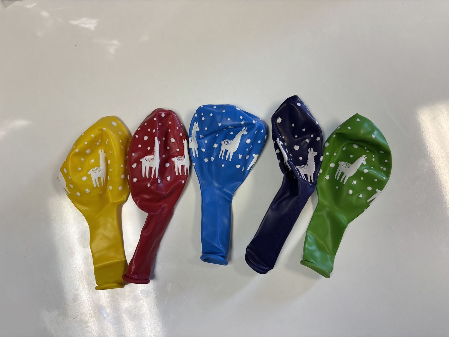 11&quot; Llama Printed Latex