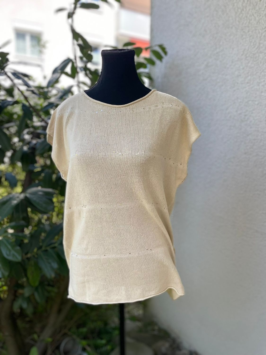T-shirt, ecru with sequins, 100% tussah silk, size M/L