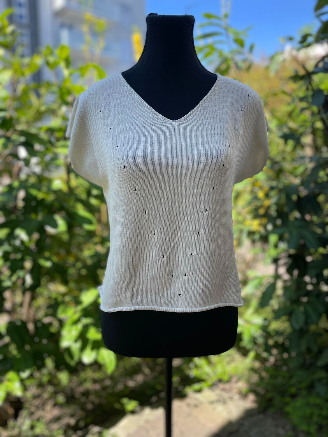 T-shirt, white, 70%cotton 30%silk, size S/M