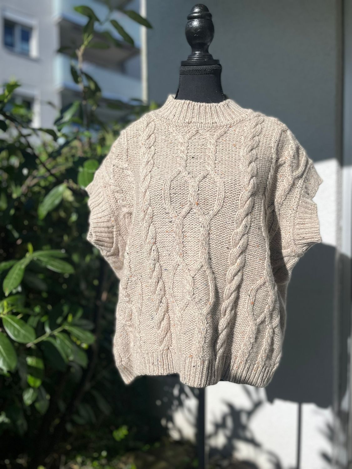 Hand-knitted pullover, 100% tweed wool, size L/XL