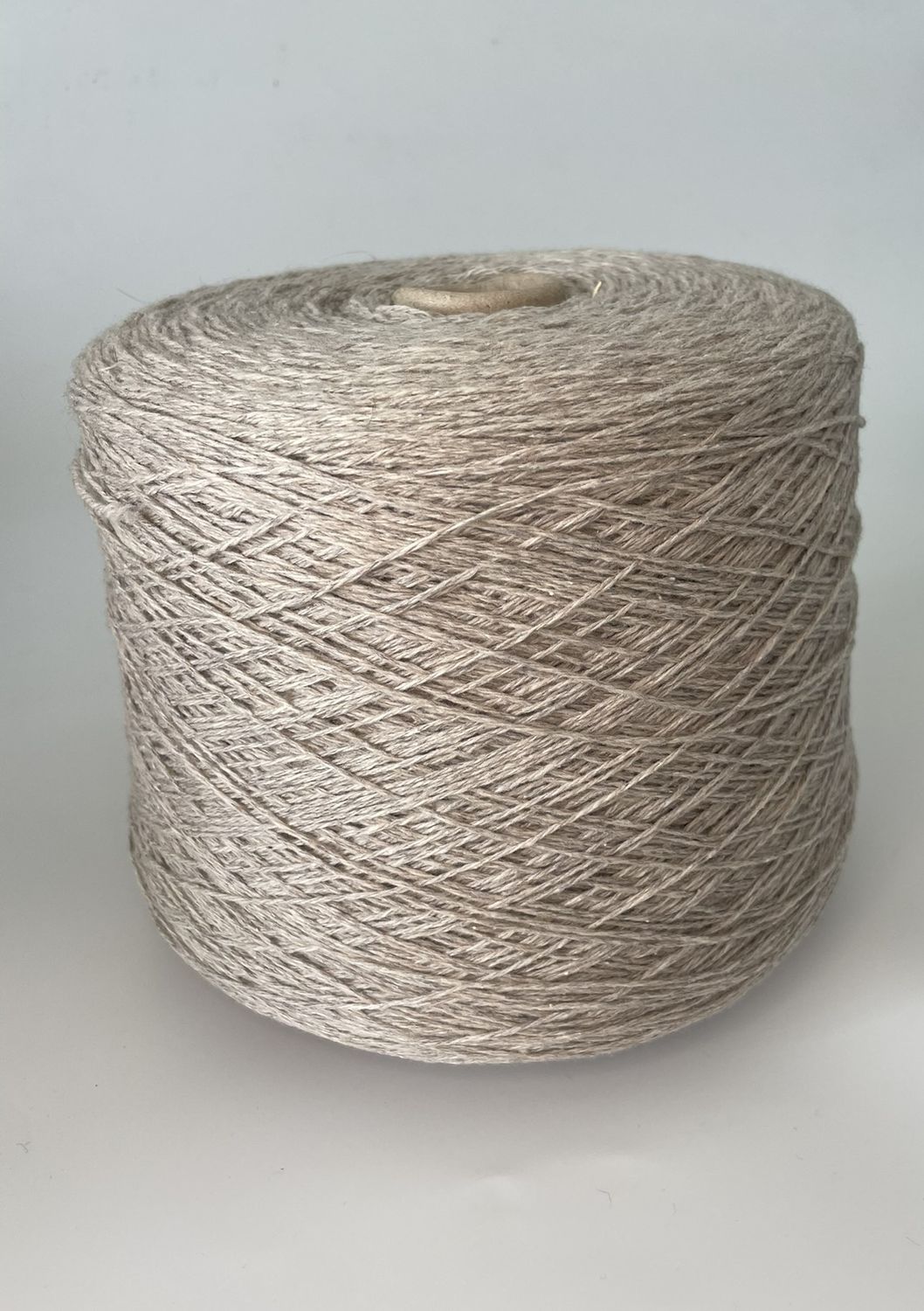 G&amp;G filati Divino 466m/100gr, 70% cashmere 30% silk, beige