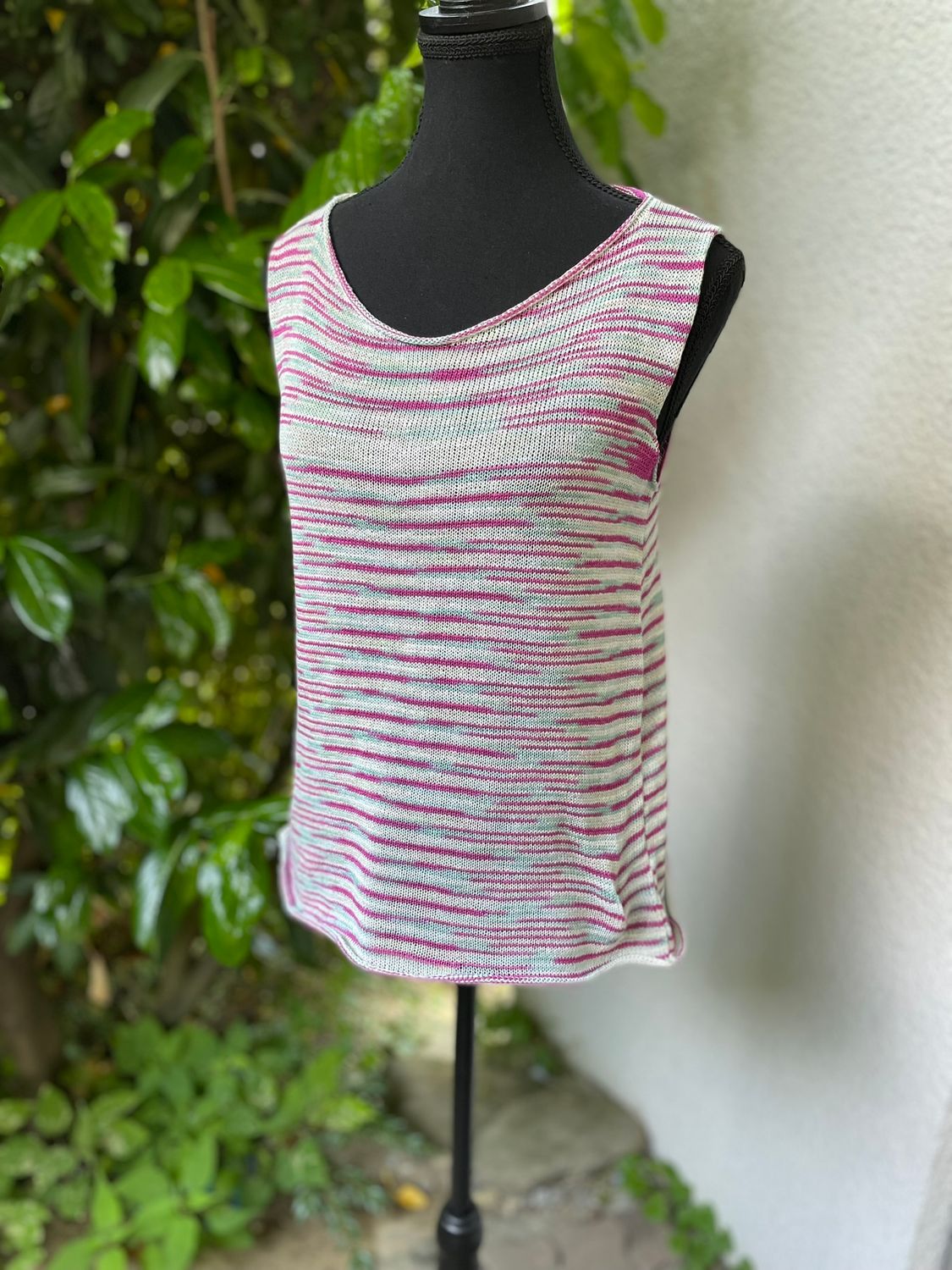T-shirt in white/mint/pink, 100% cotton, size S