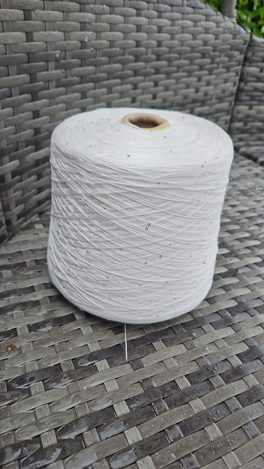 EUCALIPTO 750m/100gr, 100% Eucaliptus+holographic sequins